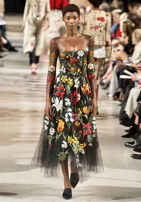discount oscar de la renta dresses